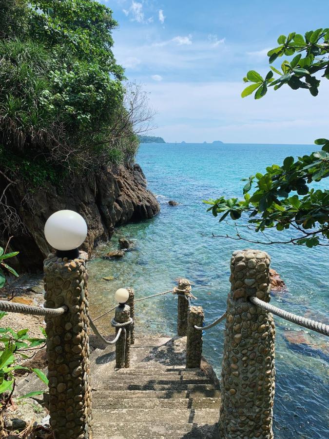 Koh Chang Hut Hotel Exterior photo
