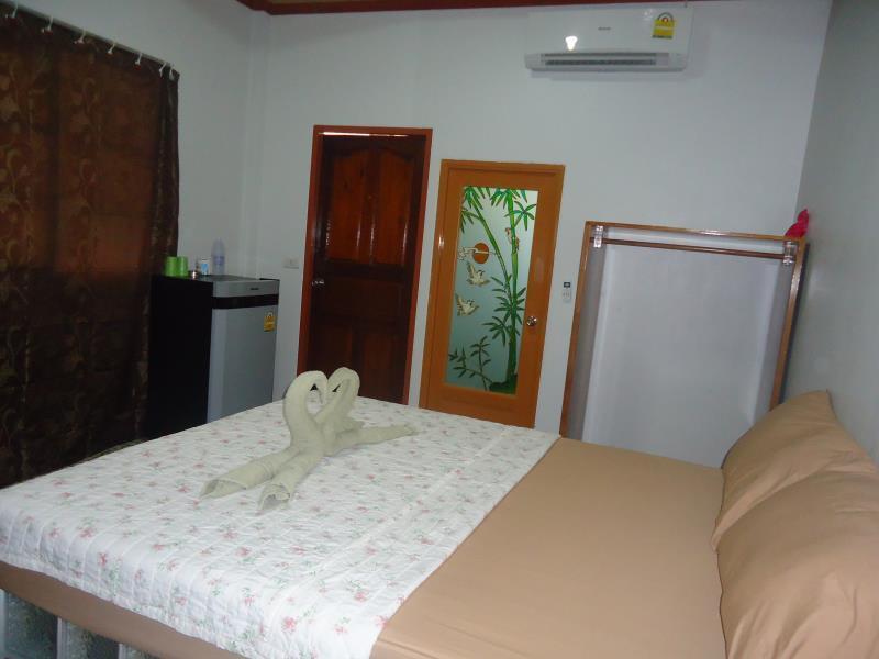 Koh Chang Hut Hotel Exterior photo